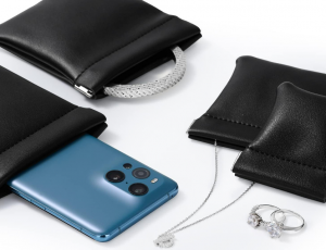Leather Squeeze Glasses Pouch