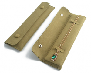 Necklace Pouch with Insert