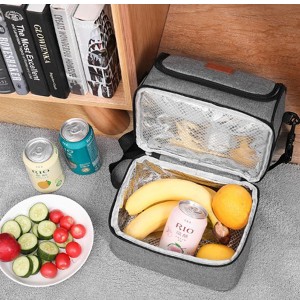 insulated cooler/picnic bag