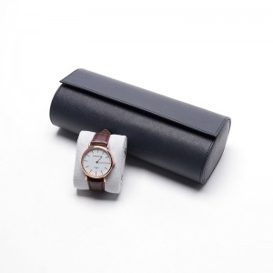 3 Watch Case in Leather